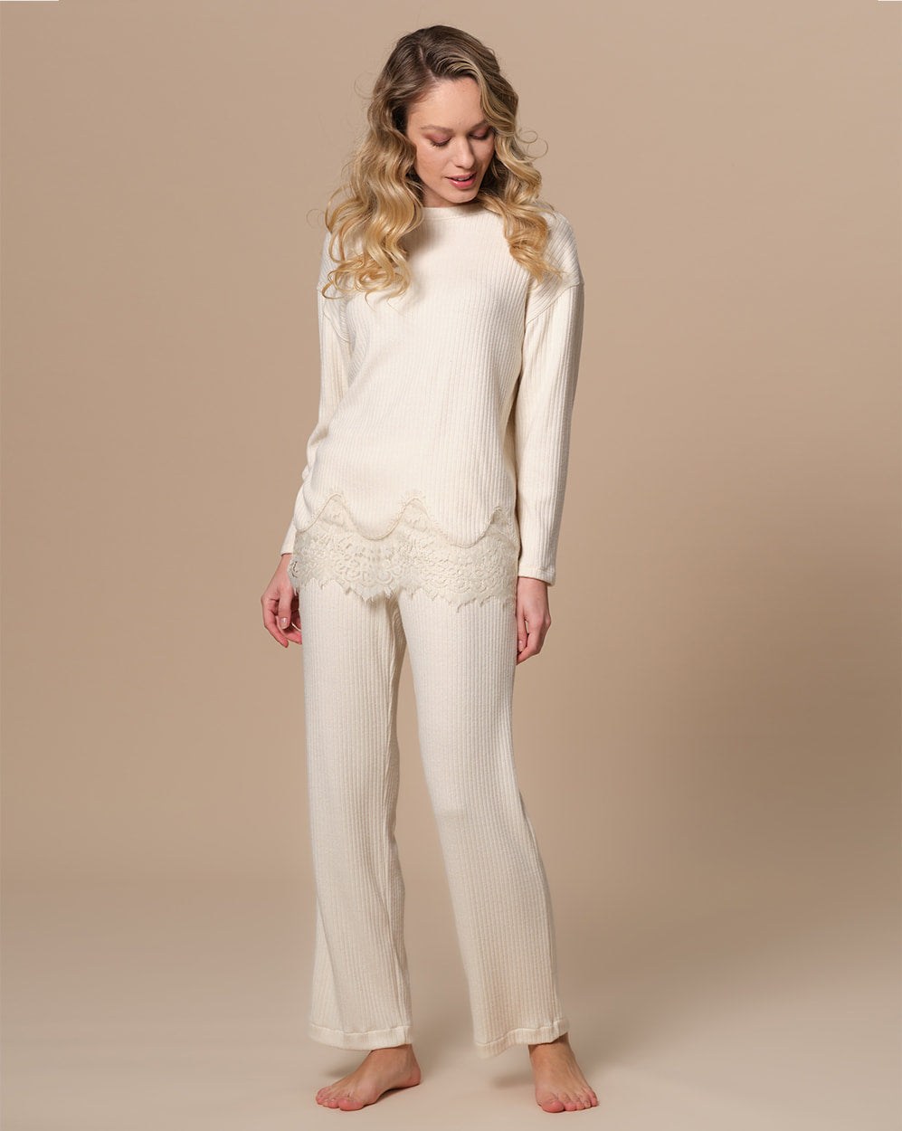 Completo a Costine con Pizzo Pepita